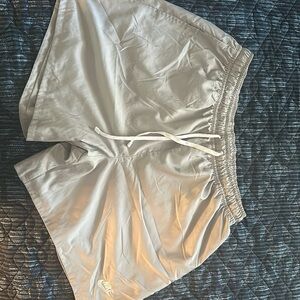 Nike Sportswear Men's Woven Flow Shorts Dusty
Green